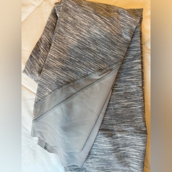 Lululemon Wunder Under Crop High Rise Scallop Hem Leggings Gray Size L - Picture 5 of 5